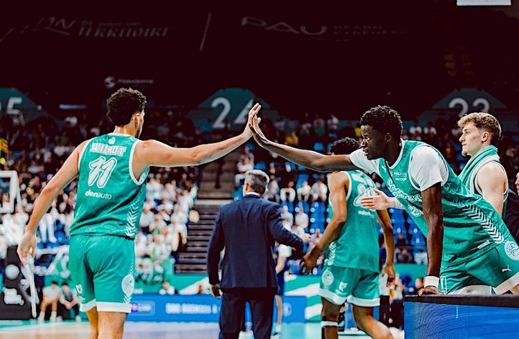 BALLE ORANGE – L’Élan confirme. Basket Landes, un pied en demie
